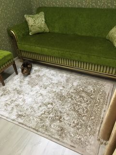 What types of carpets are there by design?